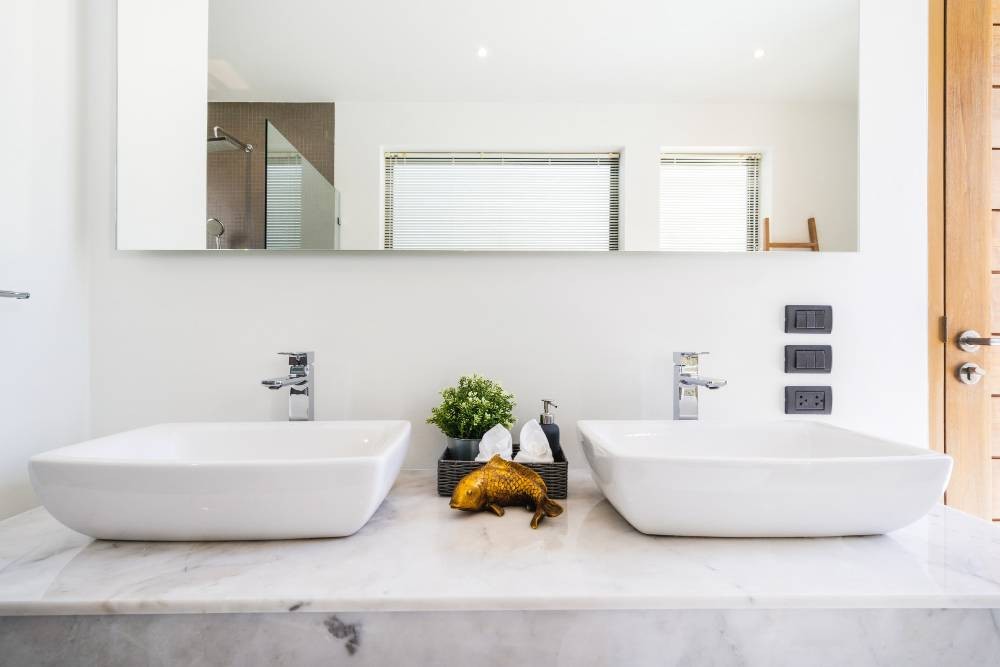 3 Benefits of Double Sink Bathroom Vanities